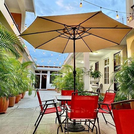 Hotel El Reformador Puerto Barrios Zewnętrze zdjęcie