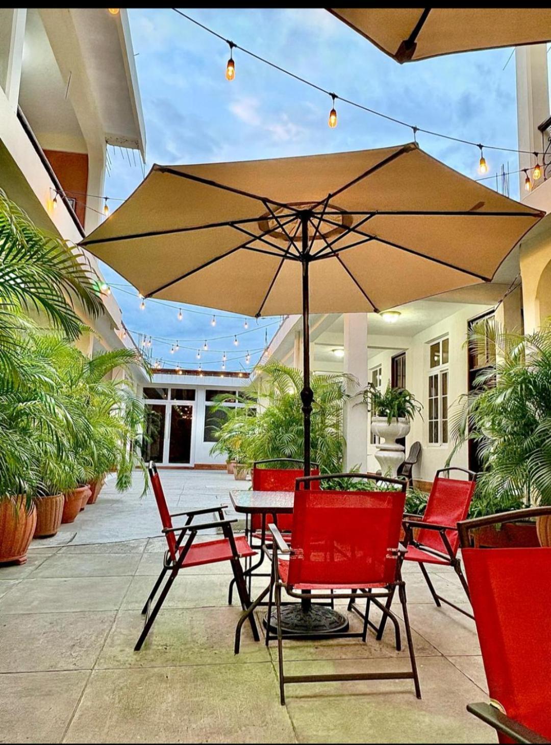 Hotel El Reformador Puerto Barrios Zewnętrze zdjęcie