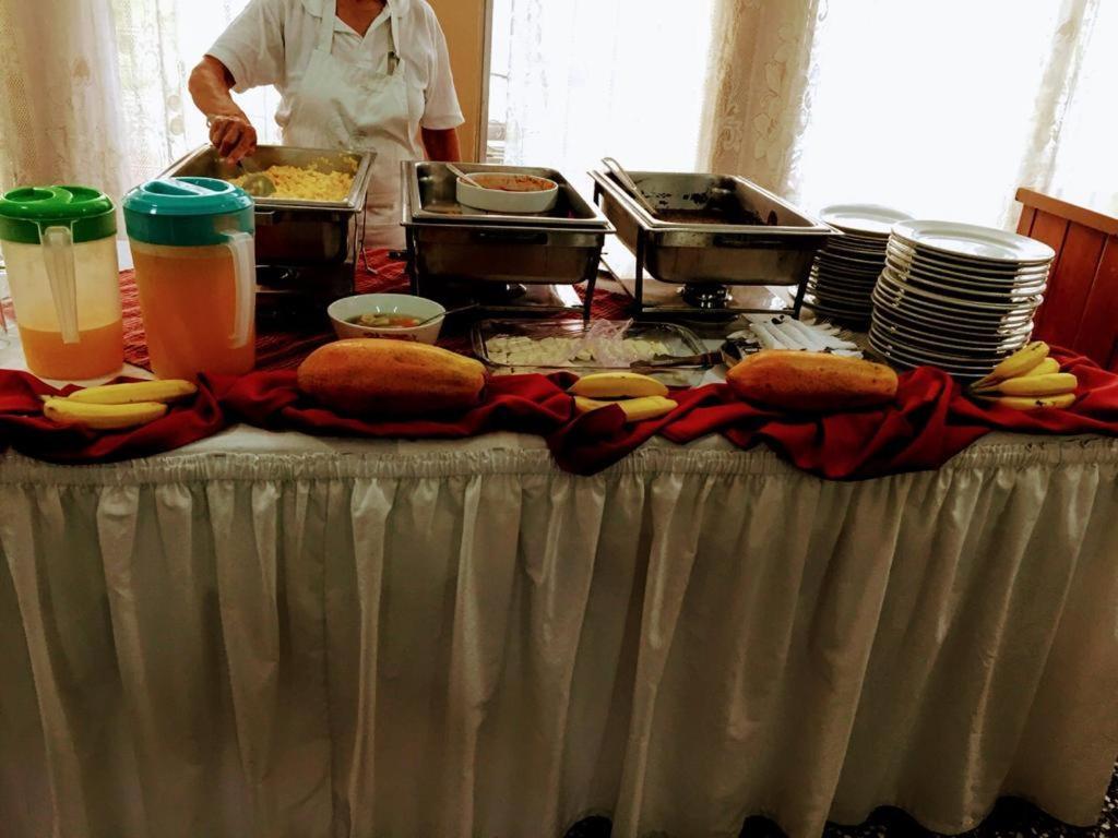 Hotel El Reformador Puerto Barrios Zewnętrze zdjęcie