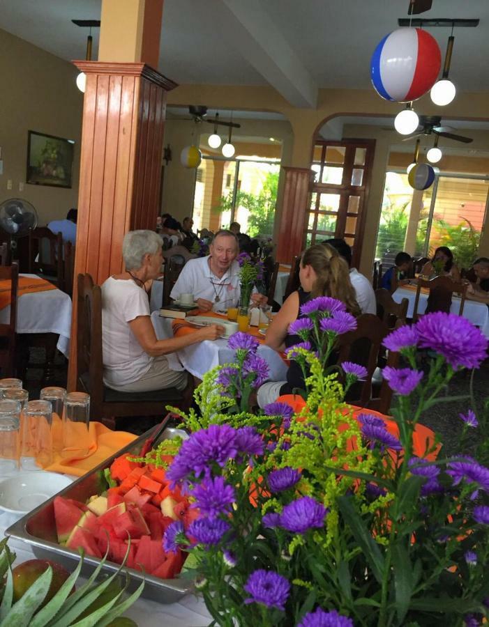 Hotel El Reformador Puerto Barrios Zewnętrze zdjęcie